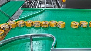 Retort Crate Loader