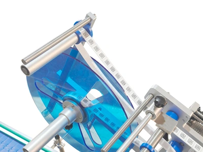 Top Labeler / Bottom Labeler